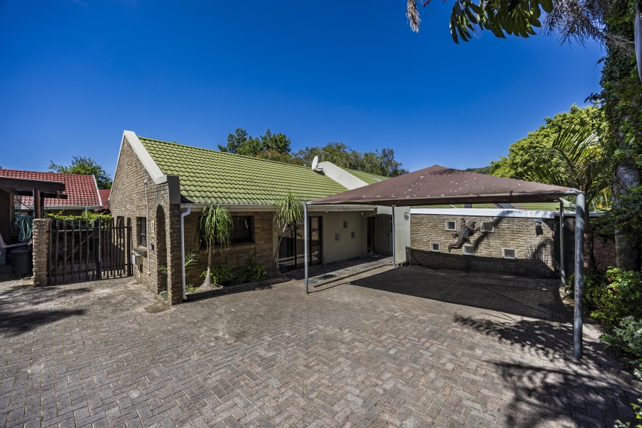 4 Bedroom Property for Sale in Nahoon Valley Park Eastern Cape